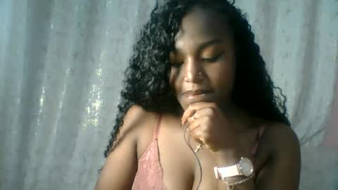 Snapshot of vee_quest chatting on 19, 6, 2026 vee_quest online show from 19, 6, 2026