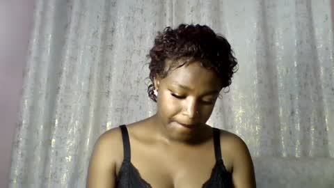 Snapshot of vee_quest chatting on 21, 6, 2026 vee_quest online show from 21, 6, 2026