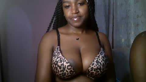 Snapshot of vee_quest chatting on 29, 7, 2026 vee_quest online show from 29, 7, 2026