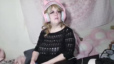 Veronica Lehane online show from 18, 10, 2025