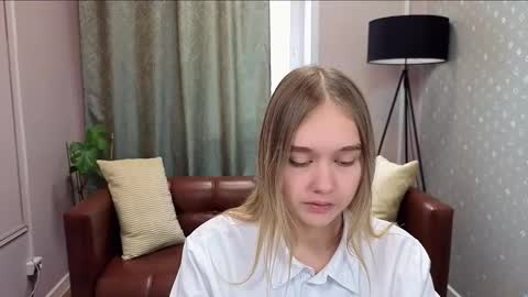 Snapshot of vel1ka chatting on 21, 10, 2025 Barbara online show from 21, 10, 2025