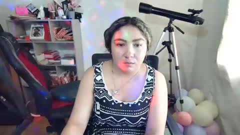 Im VelaI will be Christmas and New Year with my family December 22 to January 13 I will miss you guys. online show from 19, 11, 2025