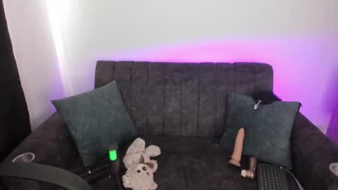 velmoon online show from 19, 12, 2025