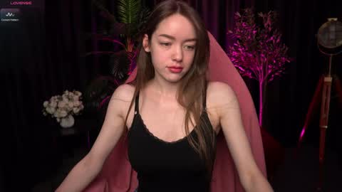 Snapshot of velouraa chatting on 3, 5, 2026 Kitty online show from 3, 5, 2026