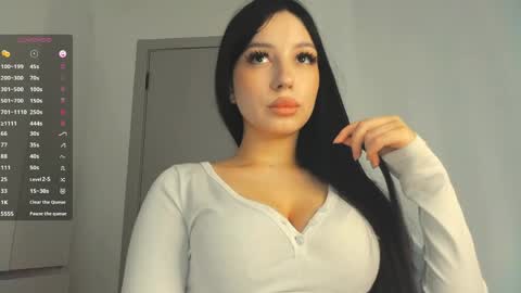 Snapshot of veluxe chatting on 31, 5, 2026 Nia online show from 31, 5, 2026