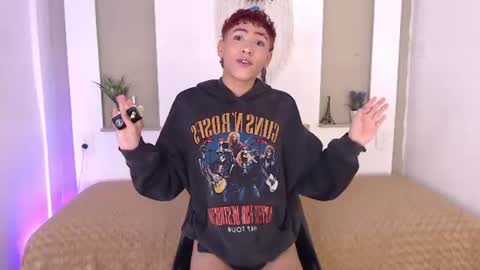 Snapshot of velvet_an chatting on 25, 6, 2026 An online show from 25, 6, 2026