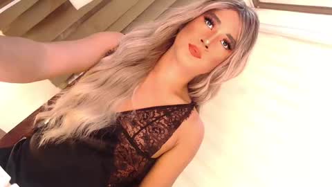Snapshot of velvet_fux chatting on 4, 12, 2024 Richy will make you fall in love online show from 4, 12, 2024