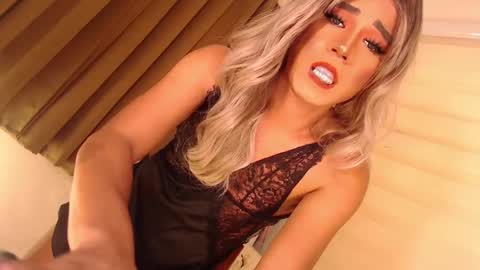 Snapshot of velvet_fux chatting on 10, 12, 2024 Richy will make you fall in love online show from 10, 12, 2024