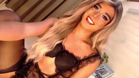 Snapshot of velvet_fux chatting on 22, 2, 2025 Richy will make you fall in love online show from 22, 2, 2025