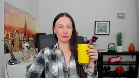 Snapshot of velvet_jasmine chatting on 7, 10, 2025 Jasmine online show from 7, 10, 2025