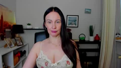 Snapshot of velvet_jasmine chatting on 22, 10, 2025 Jasmine online show from 22, 10, 2025