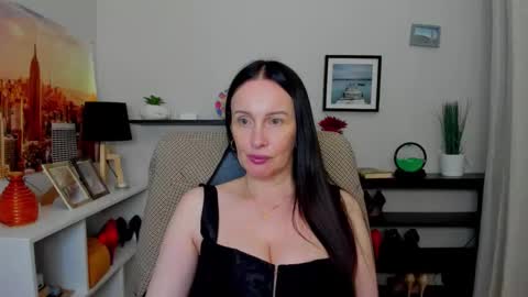 Snapshot of velvet_jasmine chatting on 24, 10, 2025 Jasmine online show from 24, 10, 2025