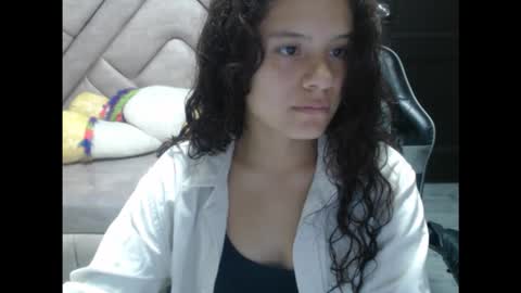 Snapshot of velvet_moon_v chatting on 25, 10, 2025 velvet_moon_v online show from 25, 10, 2025