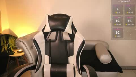 Snapshot of velvet_raze chatting on 16, 7, 2026 Velvet online show from 16, 7, 2026