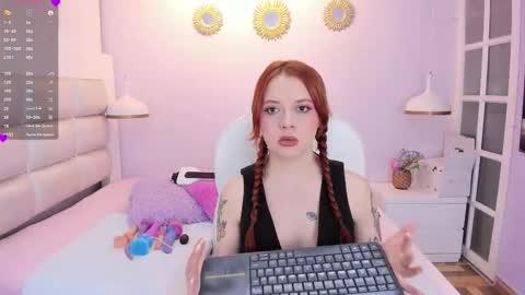 Snapshot of velvetxxvice chatting on 17, 9, 2025 Yvonne online show from 17, 9, 2025
