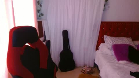 Snapshot of venecasexy44 chatting on 31, 10, 2025 venecasexy44 online show from 31, 10, 2025