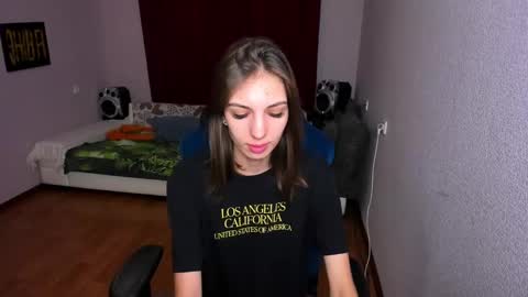 Snapshot of veneradi615 chatting on 20, 2, 2025 veneradi615 online show from 20, 2, 2025