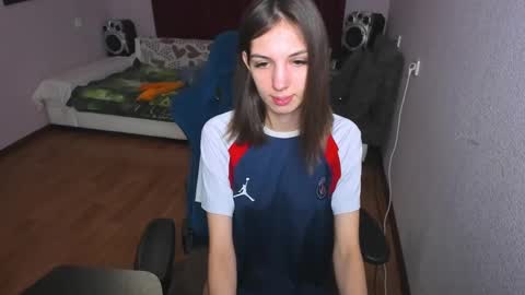 Snapshot of veneradi615 chatting on 22, 2, 2025 veneradi615 online show from 22, 2, 2025