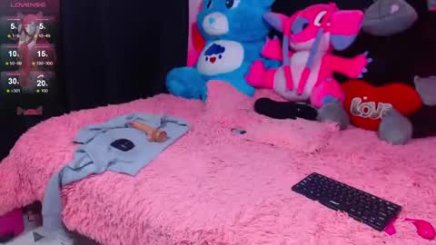 Snapshot of venus_26_ chatting on 12, 2, 2025 eva online show from 12, 2, 2025