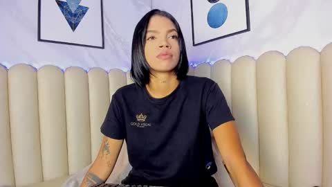 Snapshot of venus__miller chatting on 7, 10, 2025 venus__miller online show from 7, 10, 2025