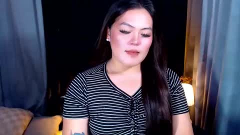 I am Colly Your mystery girl online show from 27, 5, 2026