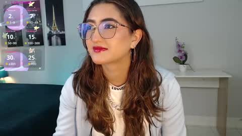 Mia online show from 20, 9, 2025