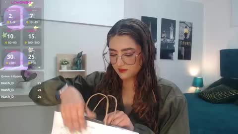 Mia online show from 24, 9, 2025