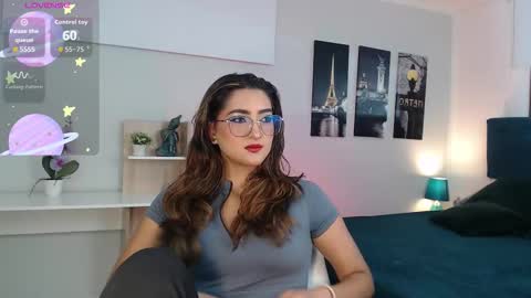 Mia online show from 26, 9, 2025