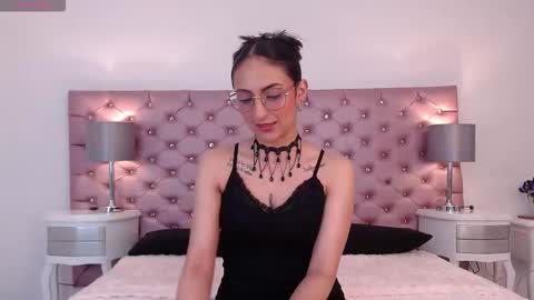 Snapshot of venusandrea29 chatting on 4, 12, 2025 Venus online show from 4, 12, 2025