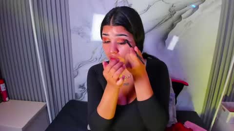 Snapshot of venusowen_ chatting on 15, 7, 2026 Venusowen online show from 15, 7, 2026
