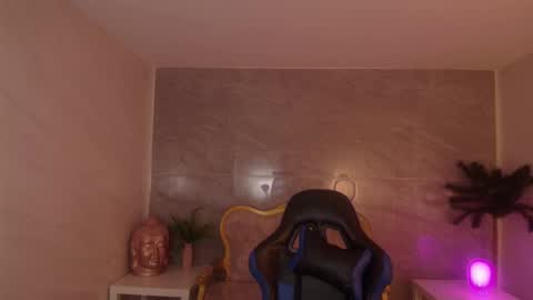 Snapshot of venuss09_s chatting on 13, 9, 2025 venuss online show from 13, 9, 2025