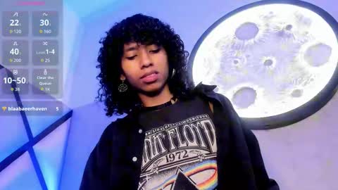 venuss_03 online show from 12, 11, 2025