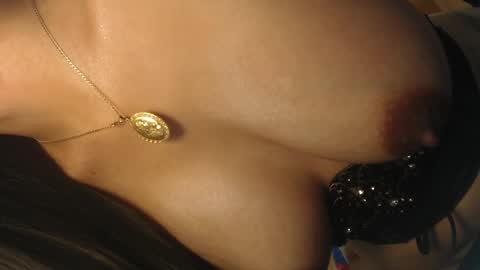 Snapshot of venusxes chatting on 4, 1, 2025 venusxes online show from 4, 1, 2025