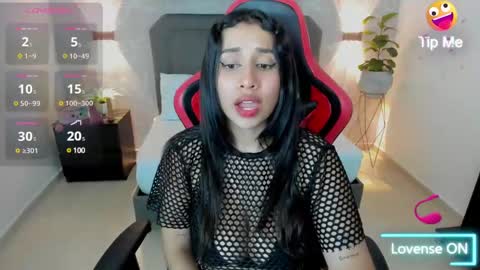 Nice to greet you my name is Vanessa  online show from 27, 1, 2025