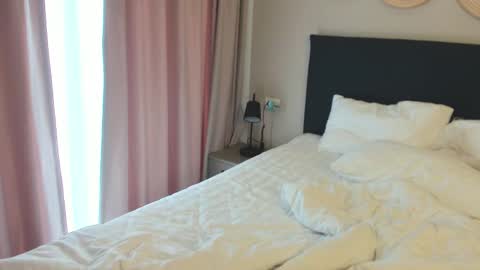 Snapshot of veola_new chatting on 18, 12, 2025 Violetta online show from 18, 12, 2025