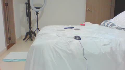 Snapshot of vergagolosa22 chatting on 1, 3, 2025 vergagolosa22 online show from 1, 3, 2025