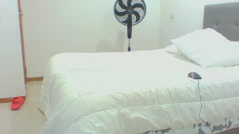 Snapshot of vergagolosa22 chatting on 23, 10, 2025 vergagolosa22 online show from 23, 10, 2025