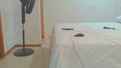 Snapshot of vergagolosa22 chatting on 17, 11, 2025 vergagolosa22 online show from 17, 11, 2025