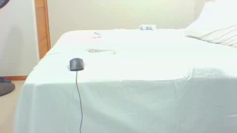 Snapshot of vergagolosa22 chatting on 23, 11, 2025 vergagolosa22 online show from 23, 11, 2025