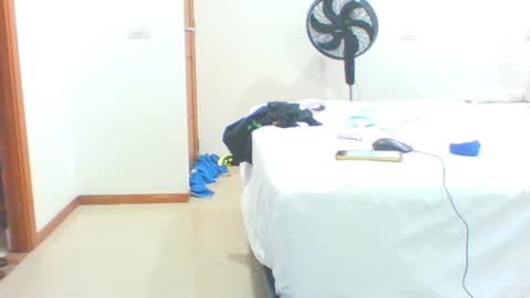 Snapshot of vergagolosa22 chatting on 4, 12, 2025 vergagolosa22 online show from 4, 12, 2025