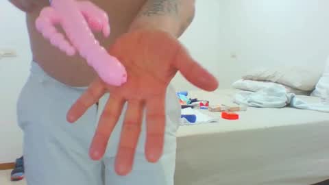 Snapshot of vergagolosa22 chatting on 23, 12, 2025 vergagolosa22 online show from 23, 12, 2025