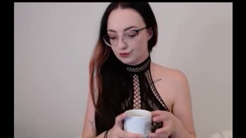 vero495065 online show from 15, 10, 2025