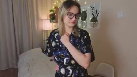 Snapshot of verocat chatting on 30, 10, 2025 Veronica online show from 30, 10, 2025