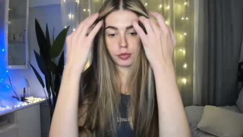 Lolitalolz online show from 28, 12, 2024