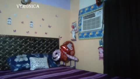 Snapshot of veronica20122 chatting on 2, 12, 2024 Vernica20122 online show from 2, 12, 2024
