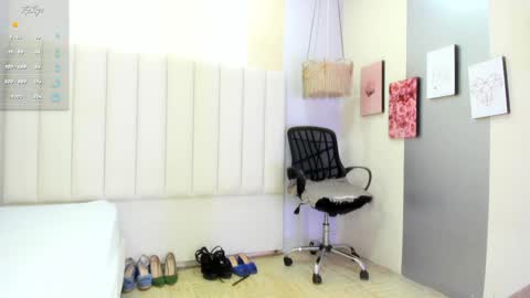 Veronica3  online show from 6, 2, 2025