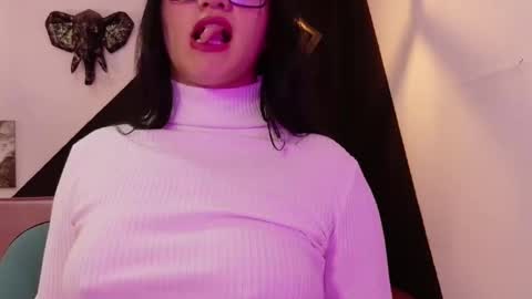 Snapshot of veronica_lewis_ chatting on 1, 12, 2025 online show from 1, 12, 2025