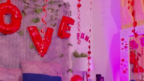 Veronica Olson online show from 15, 2, 2025