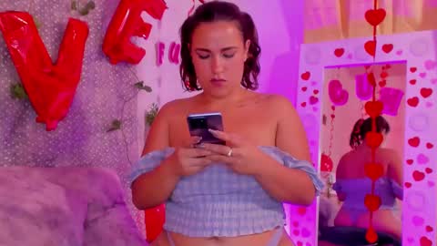 Veronica Olson online show from 15, 2, 2025