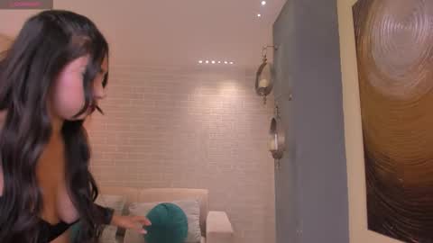 Snapshot of veronicablue1 chatting on 11, 9, 2025 Vero online show from 11, 9, 2025